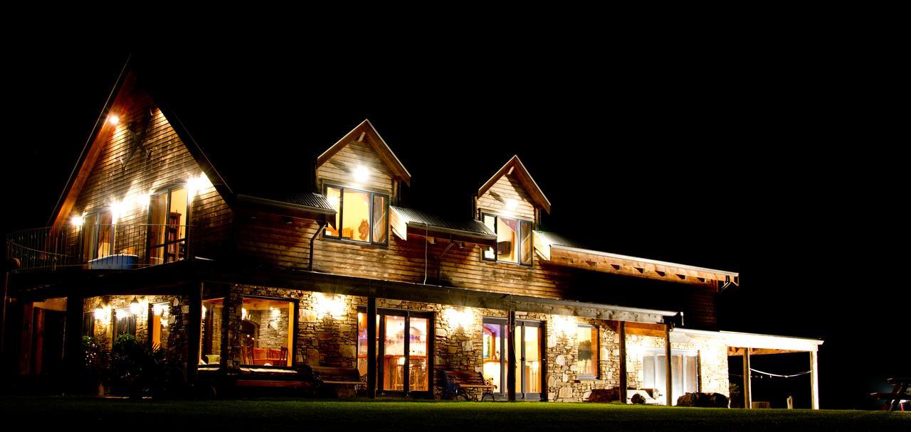 Tree House Lodge Bed & Breakfast Cheviot Экстерьер фото