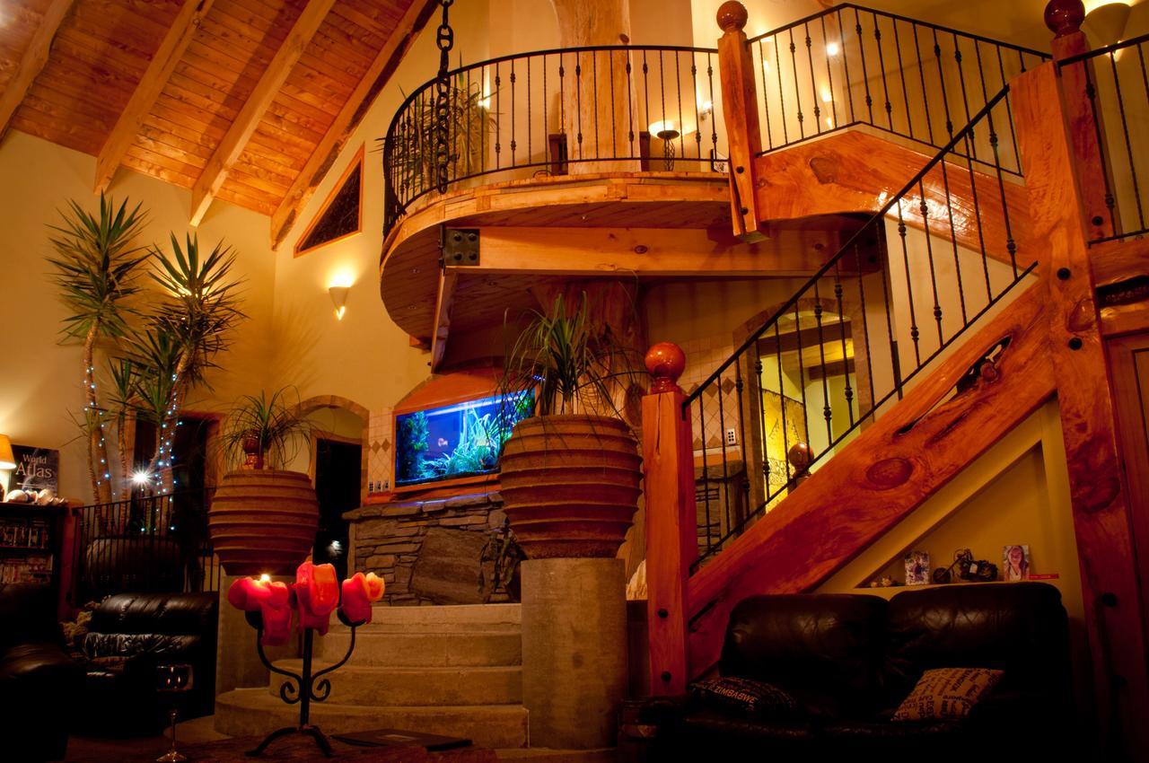 Tree House Lodge Bed & Breakfast Cheviot Экстерьер фото