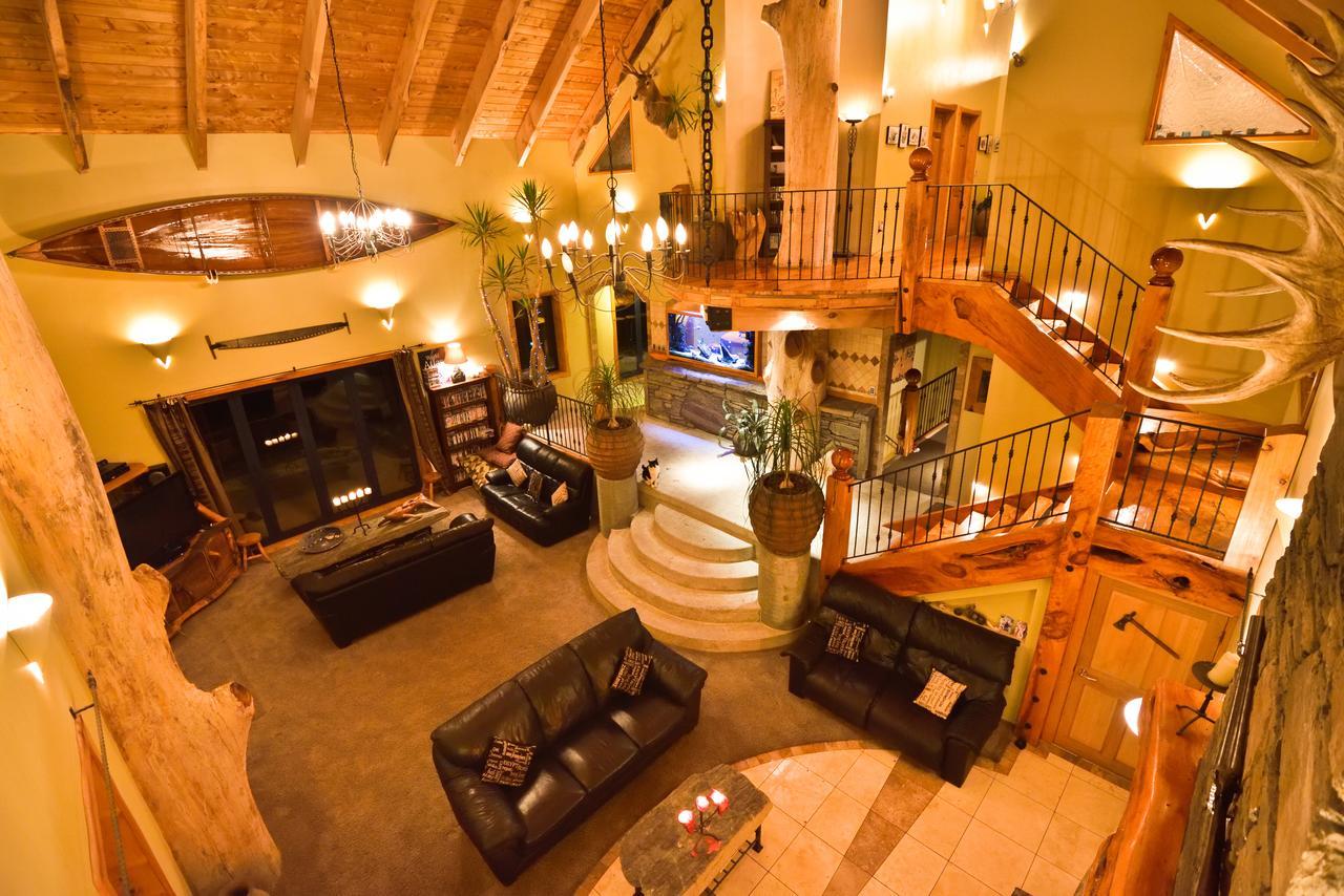 Tree House Lodge Bed & Breakfast Cheviot Экстерьер фото