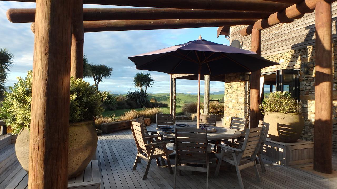 Tree House Lodge Bed & Breakfast Cheviot Экстерьер фото