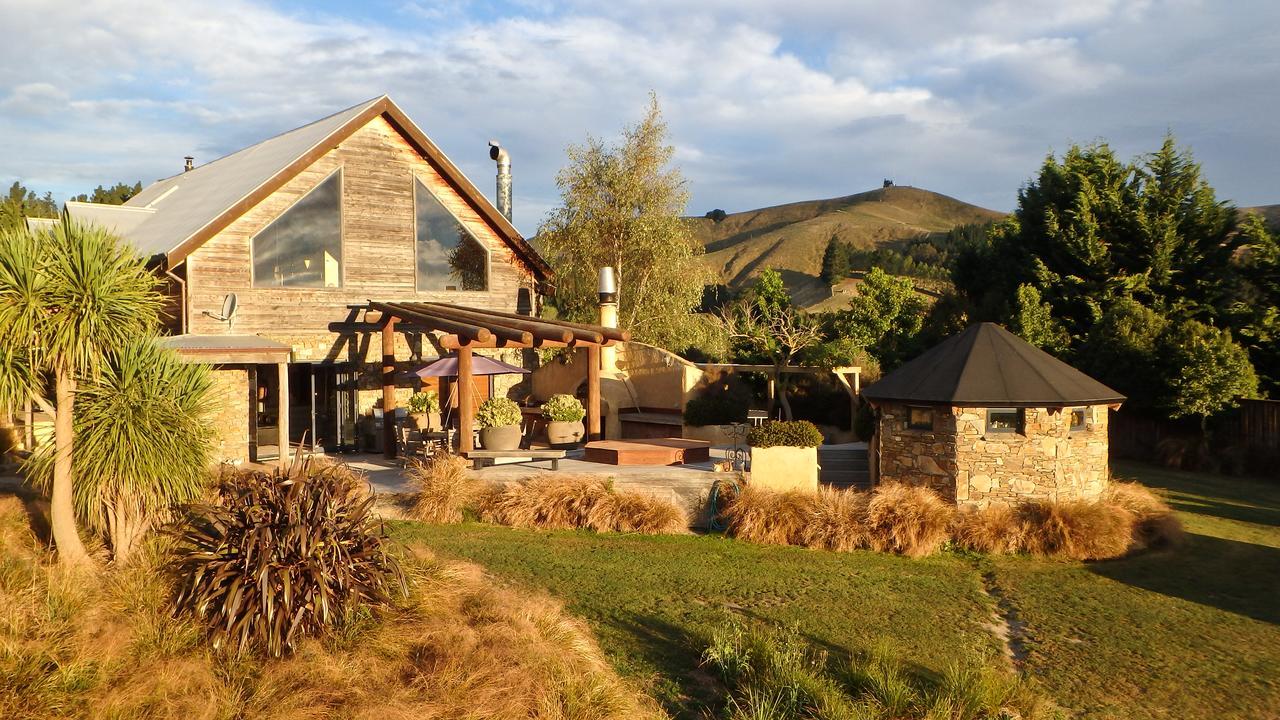 Tree House Lodge Bed & Breakfast Cheviot Экстерьер фото